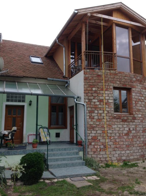 King Apartman Sárvár Extérieur photo